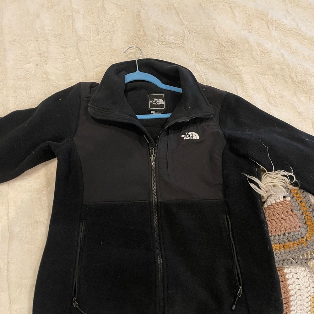 The North Face Black Fleece Jacket Full-Zip Stand-Up Collar